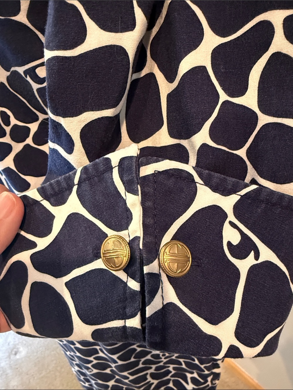 Lilly Pulitzer Navy and White Giraffe-Print Shirt Dress - Picture 4 of 6